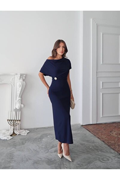 Miss Beyoğlu Rochie lungă din crep scuba cu detalii aurii, colecția nouă