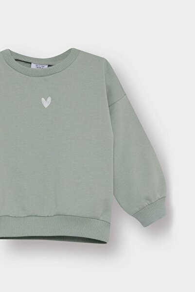 DeFacto Kız Bebek Bisiklet Yaka İçi Yumuşak Tüylü Sweatshirt E8352A525AU