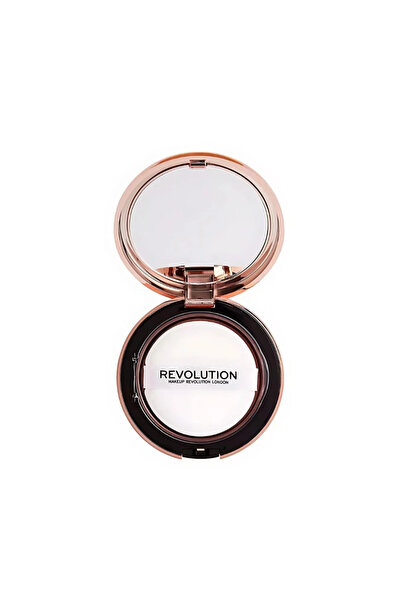Revolution Revolution Conceal & Define Powder Foundation - P4
