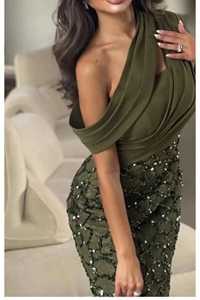 JOUNGIER Olive green evening dress with luxurious Barbie fabric and cost embroidery