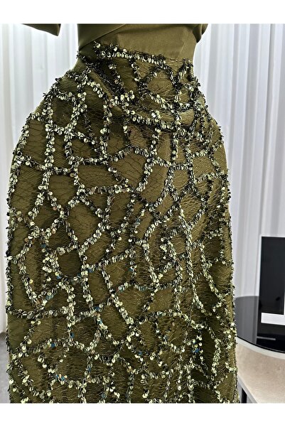JOUNGIER Olive green evening dress with luxurious Barbie fabric and cost embroidery