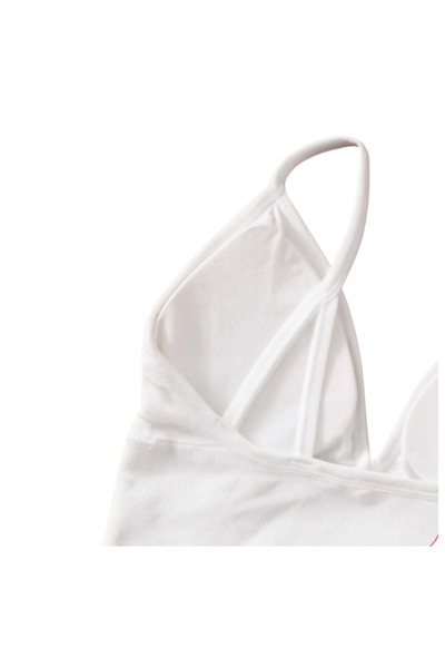 Fstyle A wire-free bra for everyday use, with an elegant design and a comfortable V-shaped feel in the front.