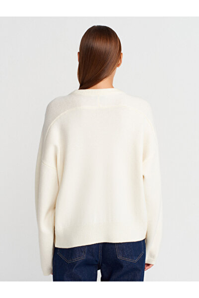 Dilvin 10812 Crew Neck Drawstring Button Detailed Wool Knit Sweater-Ecru