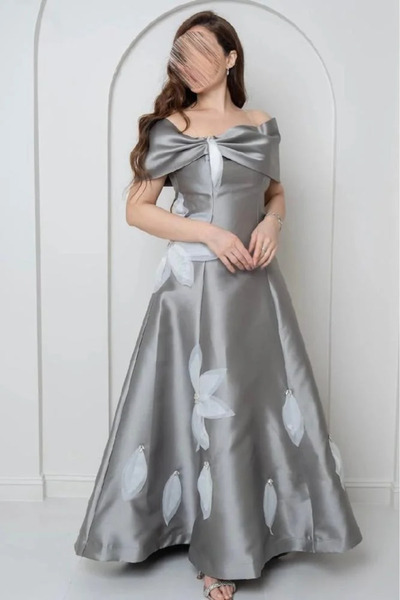 narvenia Off-shoulder crystal leaf dress