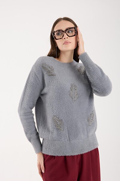 Moda Days Women's Gray Crew Neck Beaded Knit Sweater