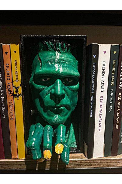 hayatvesanat فرانكشتاين / تمثال لرف الكتب / حامل الكتب