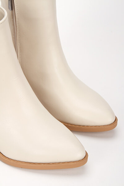 MİSSOLLES KADIN BEJ CİLT SİVRİ BURUN KISA BOT