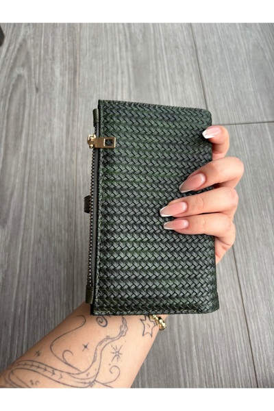 yako Verde Medium Size Women's Wallet with Knitted Pattern, Zipper and Card Holder Compartment