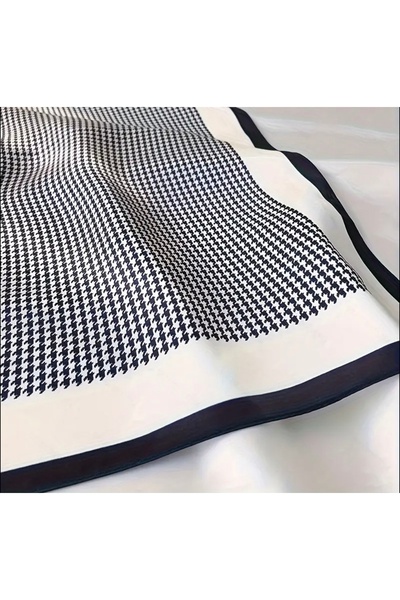 Lilly Classique Satin Scarf