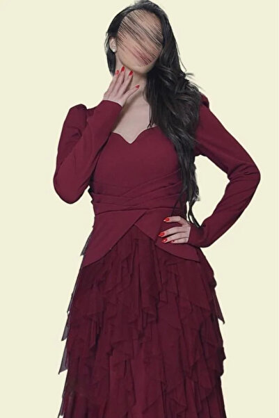 narvenia Luxurious dress with draped and ruffled design