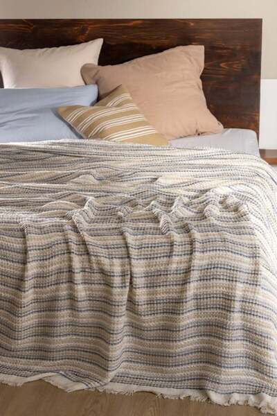 Madame Coco Marinos Double Bedspread - Indigo