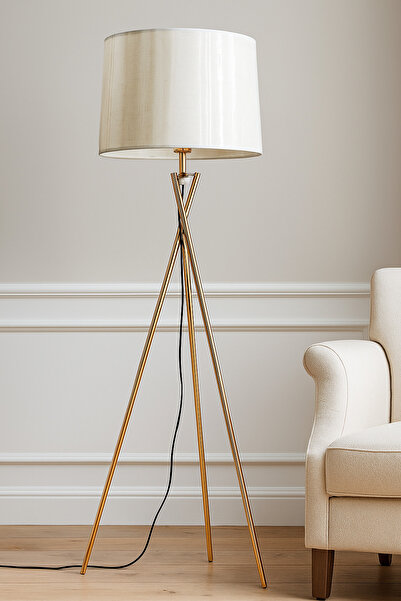 Living مصباح أرضي بثلاثة أرجل فولاذية متينة وغطاء أبيض - إضاءة عملية ومريحة