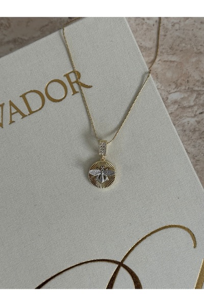 LUXSTONE Bee Model Gold Necklace