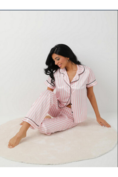 MİSS AYZA İÇTEN GELEN ŞIKLIK MissAyza V.S 2109 MODEL SET DE PIJAMALE SATIN CU MÂINĂ SCURTĂ ȘI LUNGĂ CU DUCĂRI