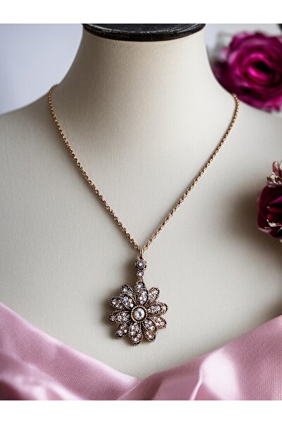 FAYRA ACCESSORIES Zirkon Taşlı Çiçek Figürlü Kolye
