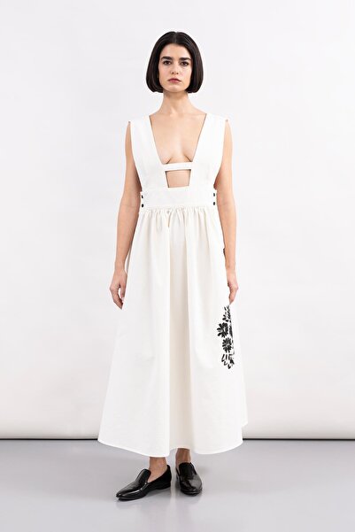 MİİN BEYAZ ÇİÇEK DESEN BASKI EL BOYAMASI SALOPET ELBİSE