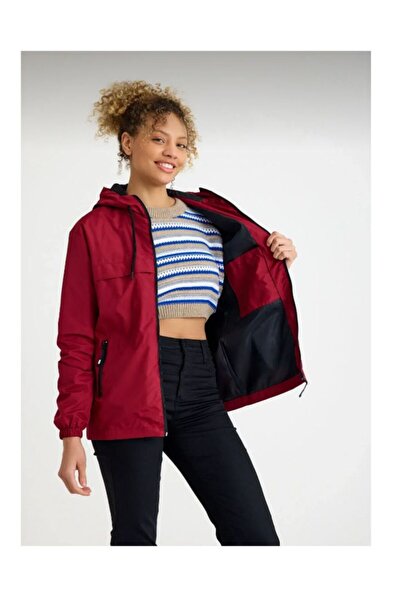 The Naz Line معطف واق من المطر مقاوم للماء للنساء