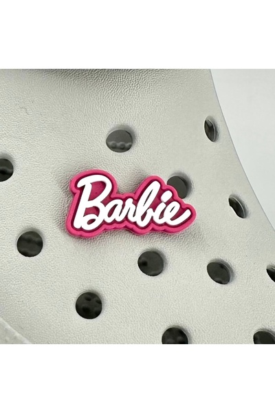 Crocs Terlik Süsü ve Aksesuarı , Çanta Süsü – Jibbitz 3D Barbiee Yazı Logo Figür Aksesuar