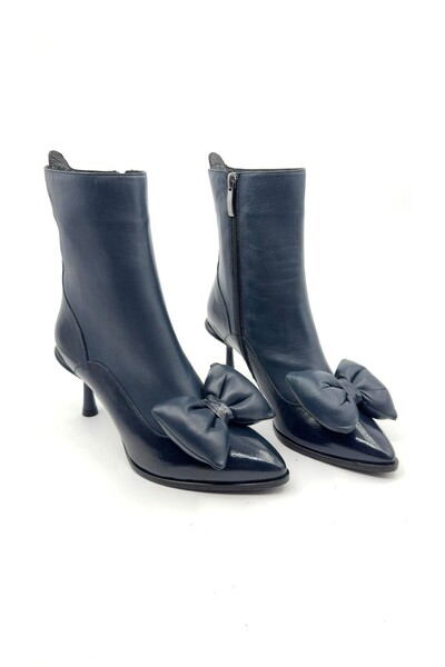 Mariolucci Kadın Fiyonklu Hakiki Lacivert Deri (Lacivert Rugan) Topuklu Bot