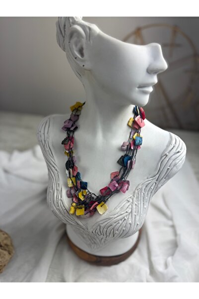 SEDEF TAKI Renkli taşlı kabuk kolye