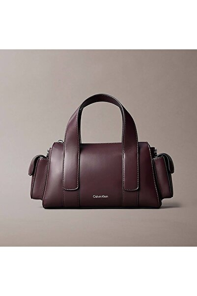 Calvin Klein حقيبة كتف نسائية باللون العنابي (LV04F3291G-BAP)