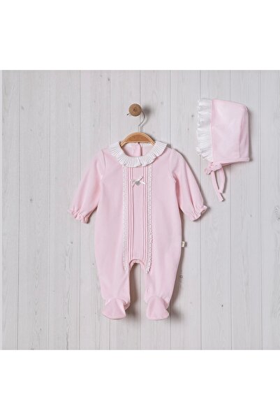 NERVÜRLÜ YAKASI FIRFIRLI ŞAPKALI BEBE KIZ TULUM