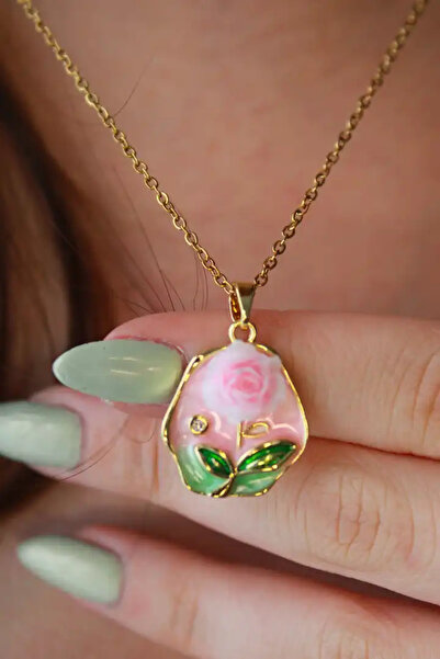 Harlofia Jewelry قلادة وردية من الفولاذ المطلي بالمينا بتصميم عتيق