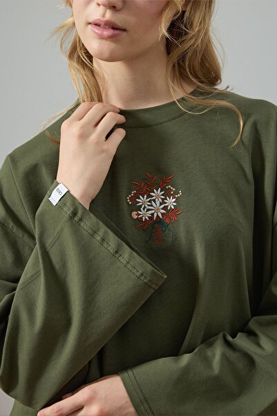 Ceylan Otantik Χακί Κεντημένο Μπλουζάκι