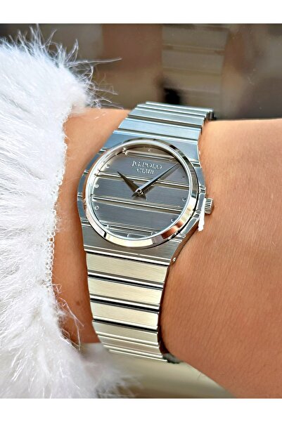JG. Polo Club Steel Band Steel Case 5 Atm Water Resistant Silver Color Women Wristwatch S04469