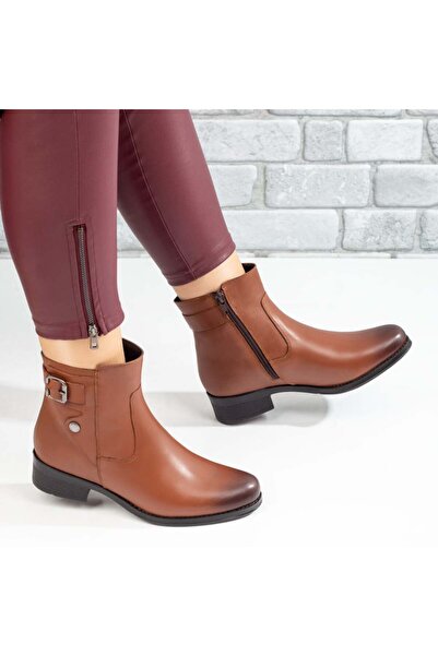 Modlet.ro Women's brown flat sole boots with zipper made of leather MOD05673