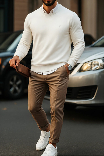 COMBİNE MİCHAİL سويت شيرت أبيض برقبة دائرية للرجال من بيسك