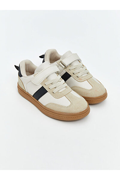 LC Waikiki Shining Store'dan Işıltılı Seçimler | Bağcık ve Cırt Cırtlı Erkek Bebek Spor Ayakkabı