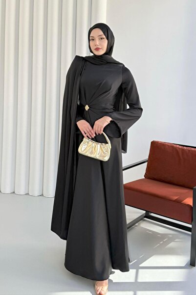 Modaensarbutik Elegant Broş Detaylı Saten Tesettür Abiye-SİYAH