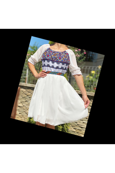 Ie Traditionala Stylized dress with traditional motifs Magdalena