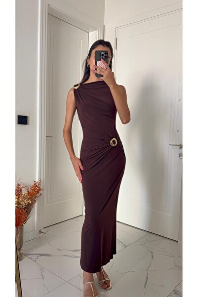 Solie Bel Detaylı Çift Tokalı Drapeli Midi Elbise