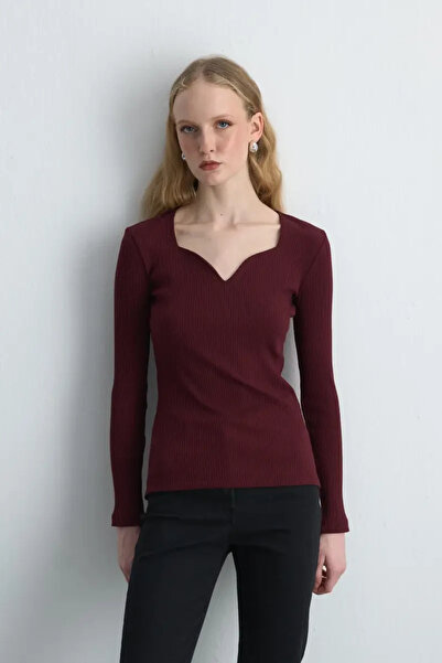 Gusto Heart Neck Cotton Blouse - Burgundy