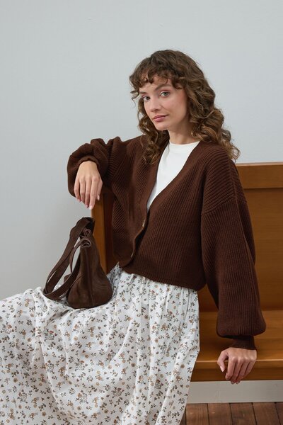 Ceylan Otantik Πλεκτή ζακέτα με μανίκια με μπαλόνι σε καφέ χρώμα