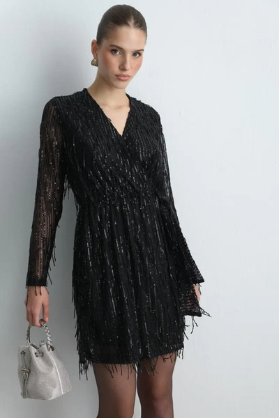 Gusto Sequin Embellished Envelope Cut Evening Dress - Black