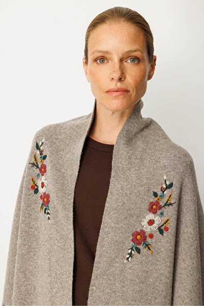 Desen Triko Women's Embroidered Collar, Sleeve-Through, Large Wool Poncho, Mink