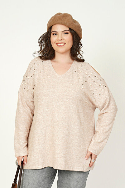 Büyük Moda Tricot Sweater with Pearl and Stone Details