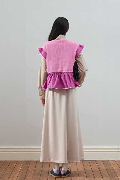 Ceylan Otantik Pink Ruffled Knit Vest