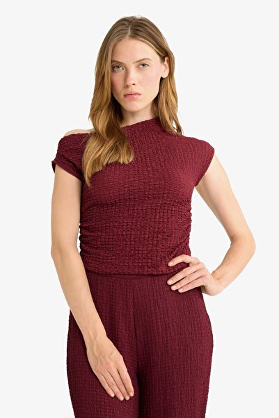 DeFacto Slim Fit Dar Kesim Tek Omuzlu Bürümcük Bluz G2703AX25AU