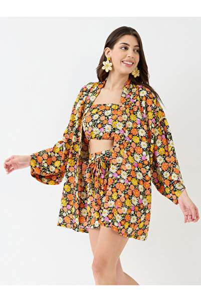 Globus By Styli طقم بلوزة قصيرة بطبعة زهور متعددة، شورت، وسترة قصيرة