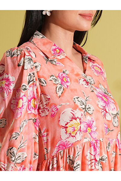 Globus By Styli Coral Floral Print Fusion Knee Length Dress