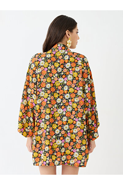 Globus By Styli Multi Floral Print Crop Top, Shorts and Shrug Co-Ords