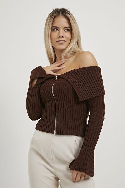 Arma Life Women's Turn-Down Collar Slit Basic Brown Crop Cardigan