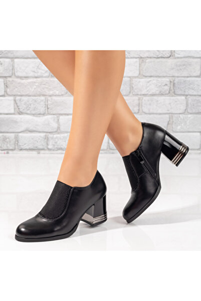 Modlet.ro Γυναικεία μαύρα παπούτσια με τακούνι και φερμουάρ MOD10598
