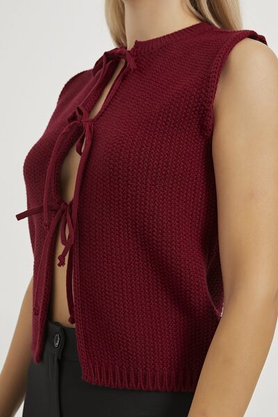Arma Life Women's Basic Burgundy Crop Knit Vest with Tie Detail