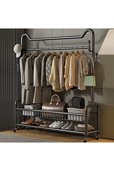 Un Luxury metal clothes hanger with a modern and versatile design!