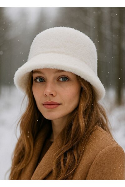 EKstore Pălărie de iarnă cu cataramă de pluș